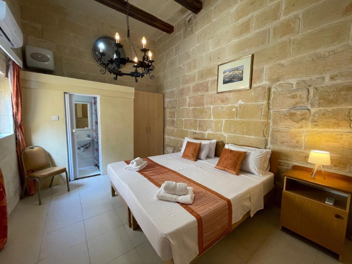 Penelope Townhouse Hotel Ghajn il-Kbira  Eksteriør billede