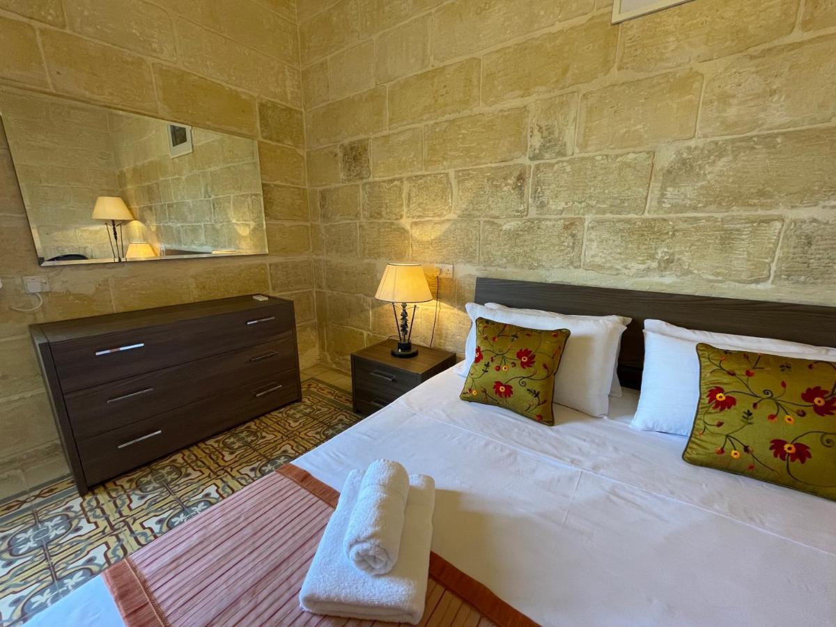 Penelope Townhouse Hotel Ghajn il-Kbira  Eksteriør billede