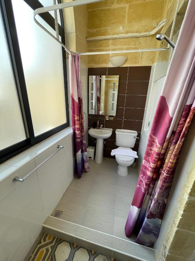 Penelope Townhouse Hotel Ghajn il-Kbira  Eksteriør billede
