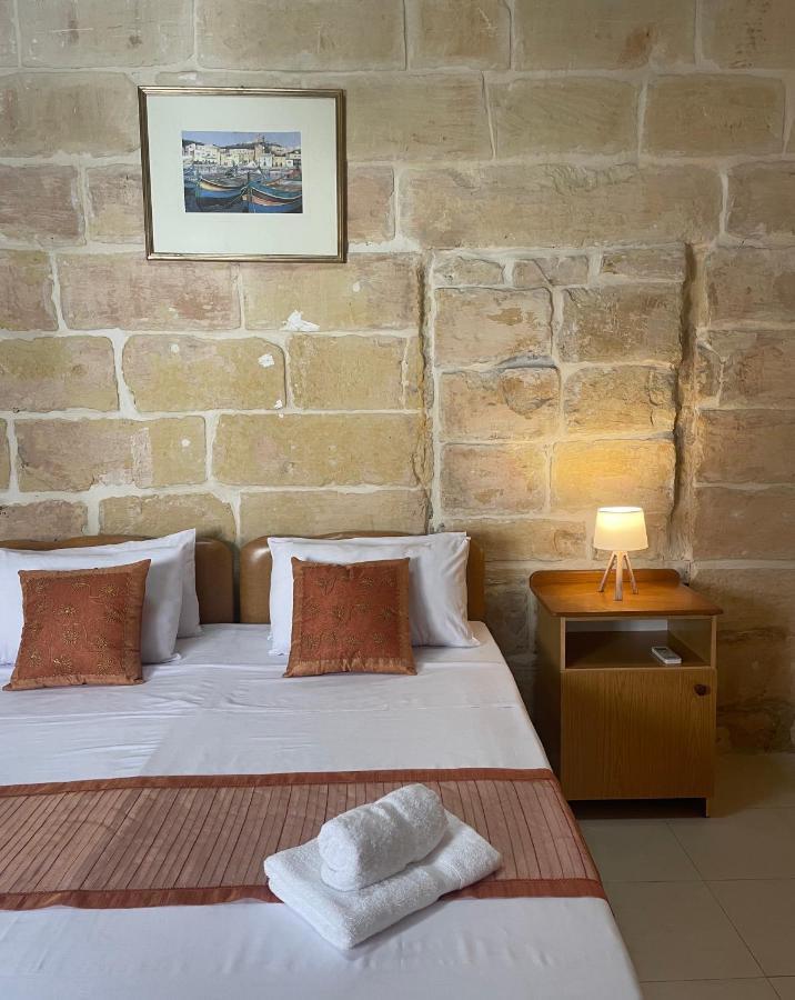 Penelope Townhouse Hotel Ghajn il-Kbira  Eksteriør billede